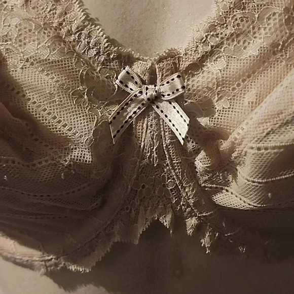 CHANTELLE RIVE GAUCHE FULL COVERAGE UNLINED BRA SIZE 40D - Picture 3 of 6